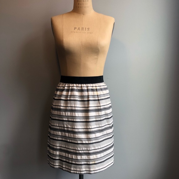 LOFT Dresses & Skirts - Black and white skirt